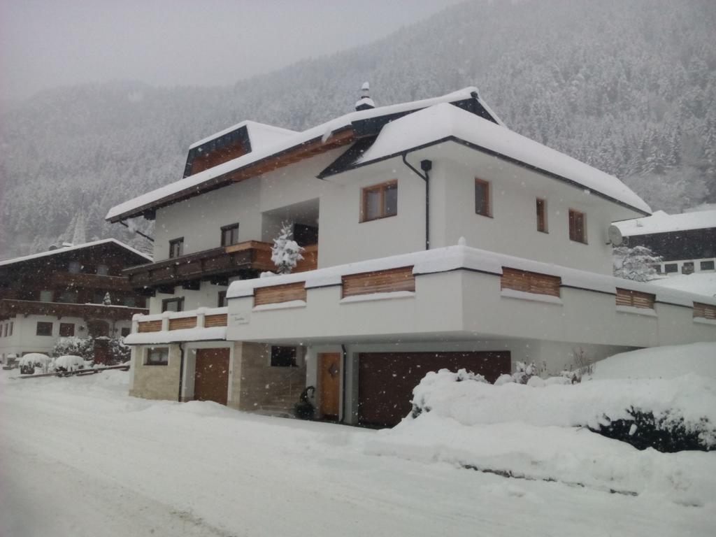 Apartment Sunshine Bruck Am Ziller Exterior photo